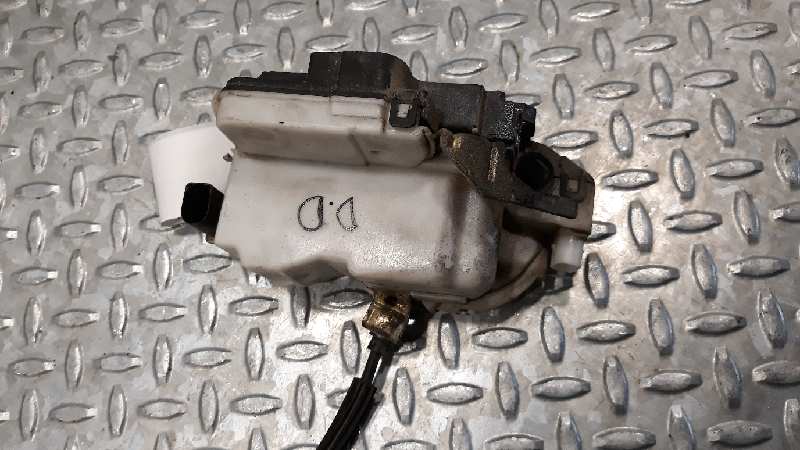 SEAT Cordoba 1 generation (1993-2003) Front Right Door Lock 6K3837016D 18692122