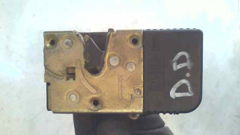 PEUGEOT 806 221 (1994-2002) Front Right Door Lock 9136J7 23243906