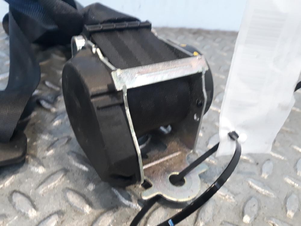 Cinturón seguridad trasero central HM01 98049685XY de Citroen C-elysee (dd_) 2014-0 82 CV con 1 km - pieza usada