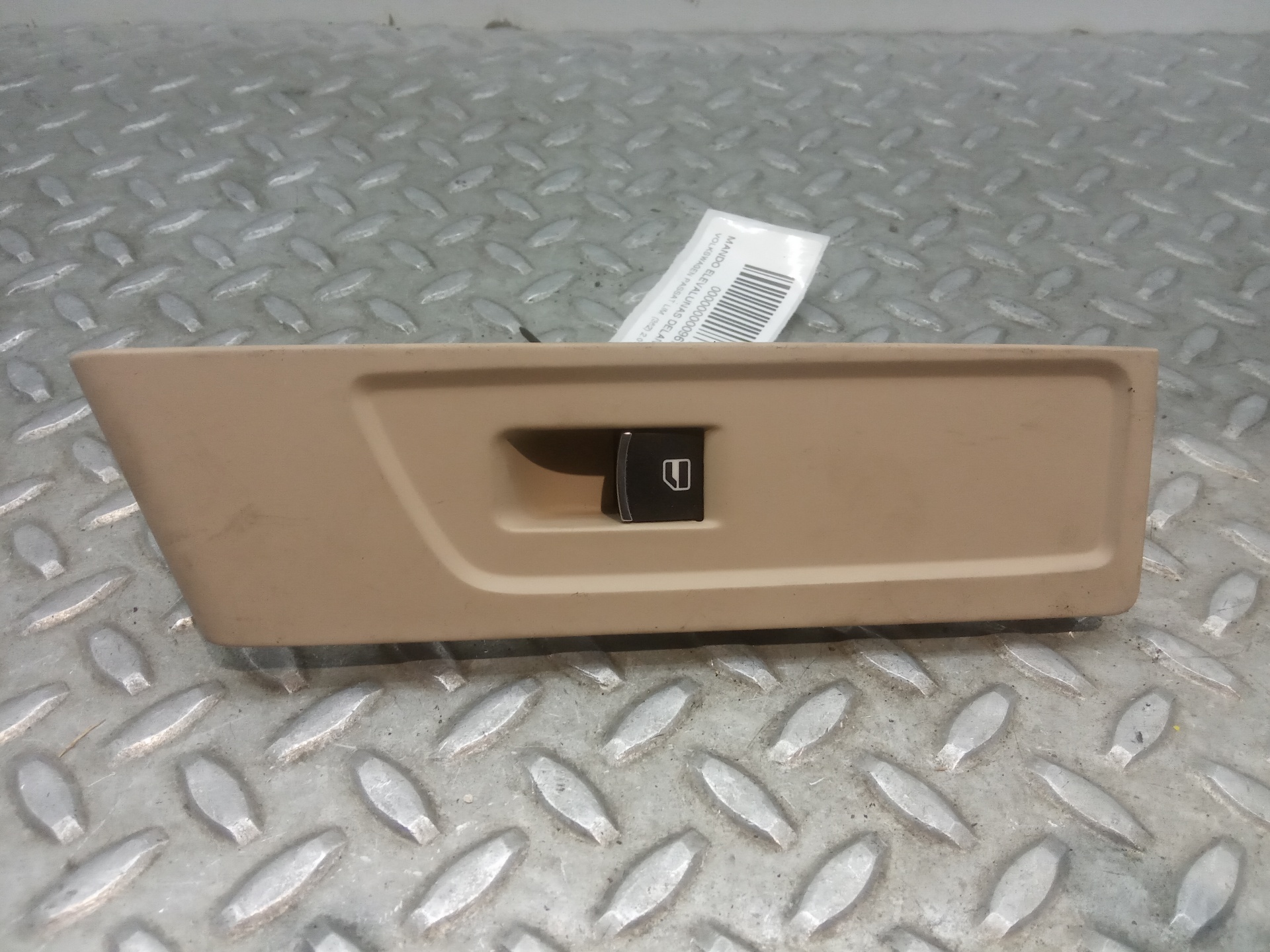 VOLKSWAGEN Passat B7 (2010-2015) Front Right Door Window Switch 5K0959855 21011135