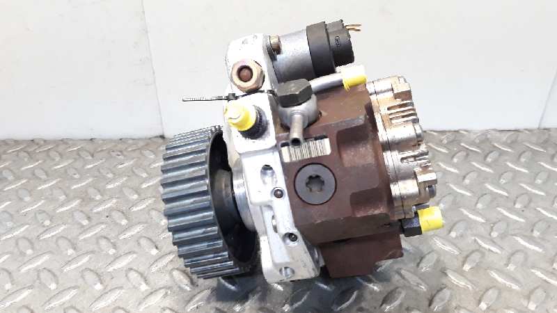 OPEL Astra J (2009-2020) High Pressure Fuel Pump 97327924 18675342