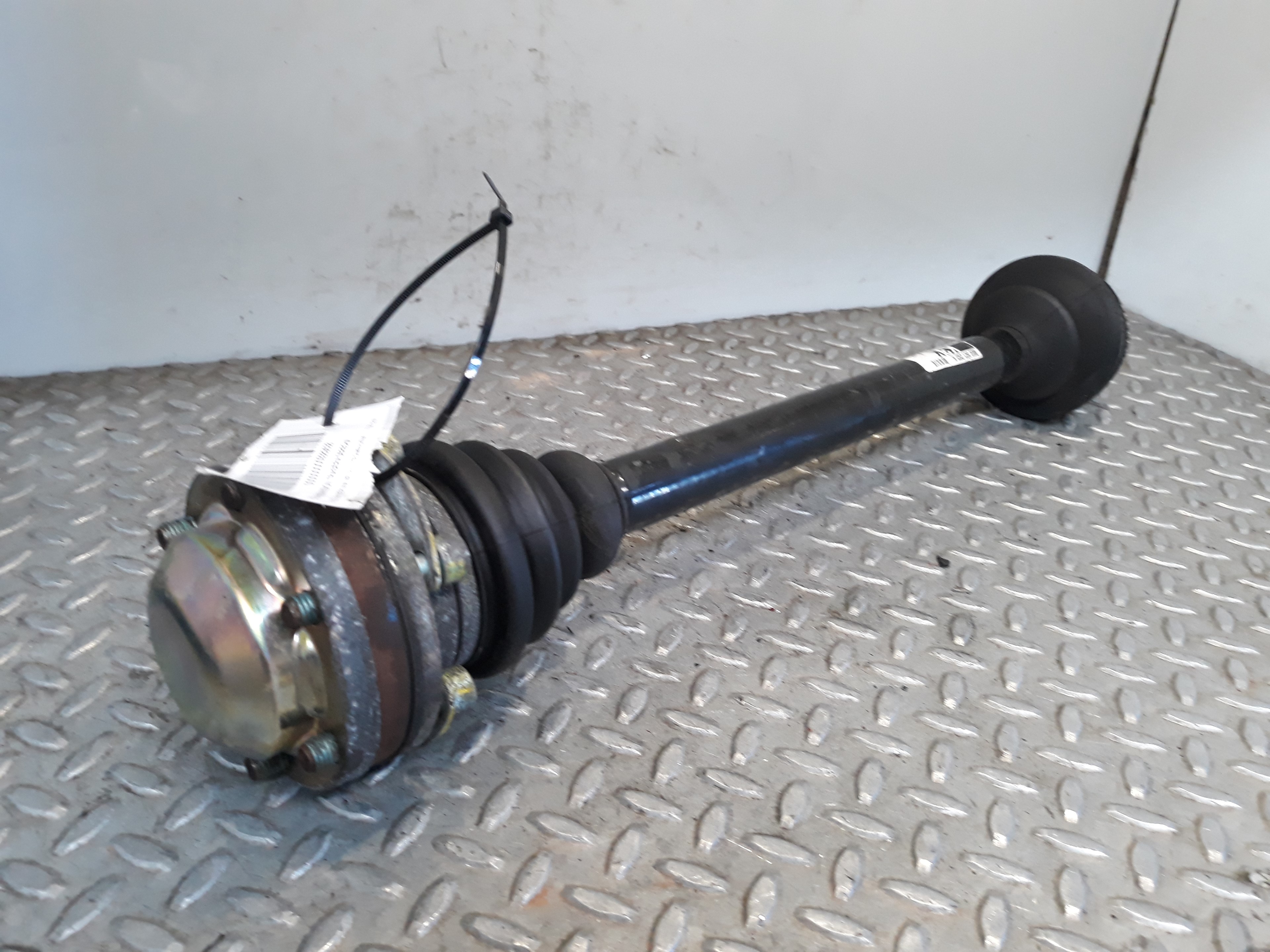 AUDI A4 B6/8E (2000-2005) Rear Right Driveshaft 8E0501203K 20990591