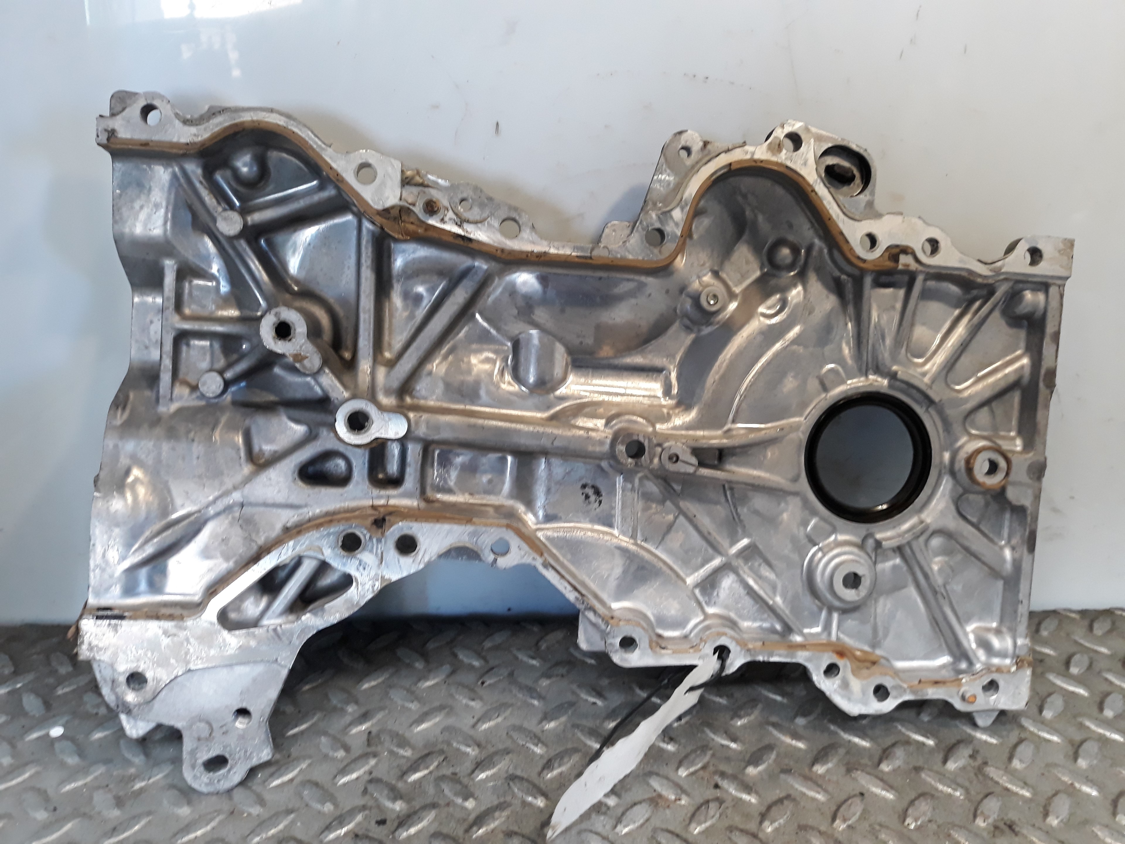 Tapa distribución SH SH0110500 de Mazda 6 lim. (gh)(.2012->) 2012-0 150 CV con 117529 km - pieza usada