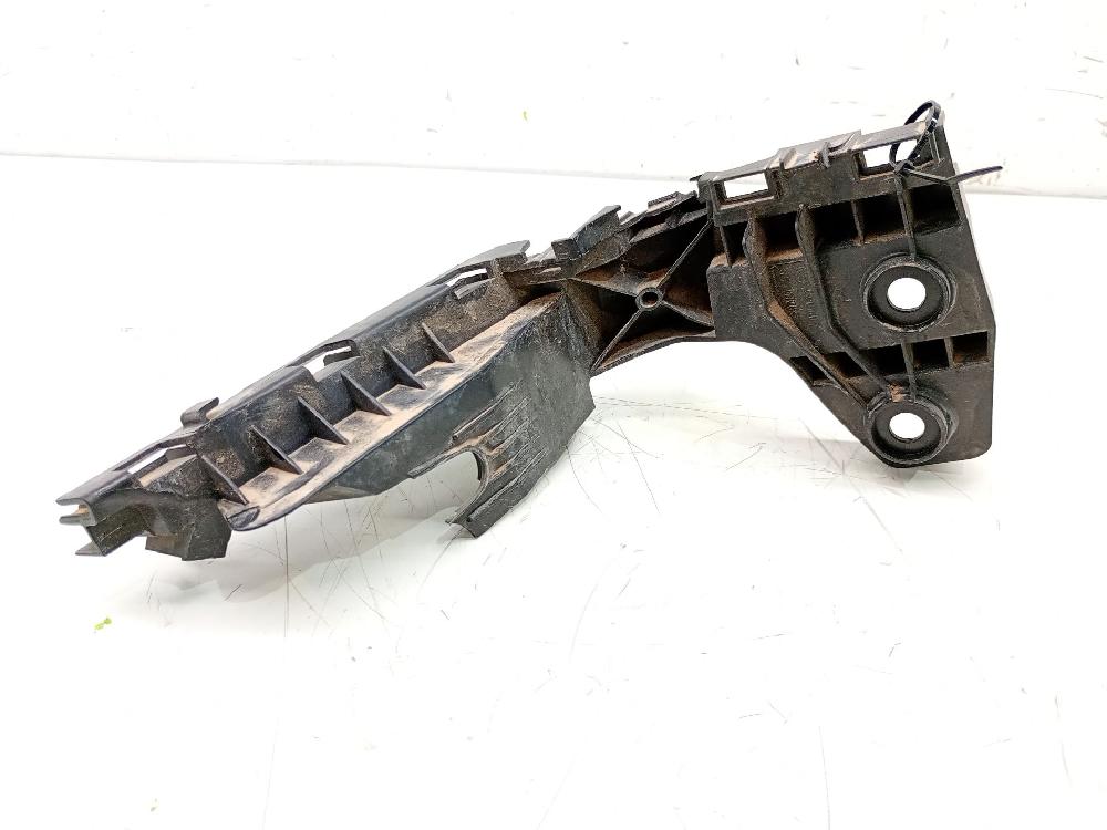 Soporte paragolpes trasero derecho DLAA 5H6807394E de Volkswagen Golf viii (cd1, da1) 2019-0 110 CV con 93168 km - pieza usada