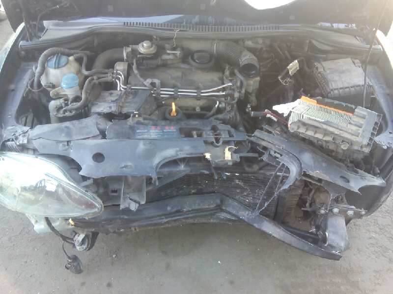 SEAT Leon 2 generation (2005-2012) Oil Pump 038115105C 18666082