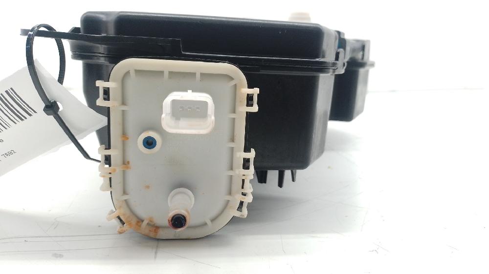 Deposito aditivo fap/adblue 9H06 967198128004 de Peugeot 308 i (4a_, 4c_) 2007-2014 92 CV - pieza usada