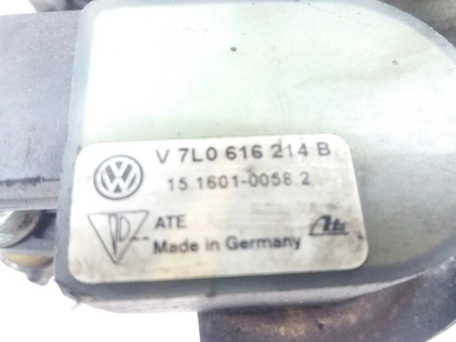 VOLKSWAGEN Touareg 1 generation (2002-2010) Front Left Upper Wishbone Arm 7L0407021B 18665526