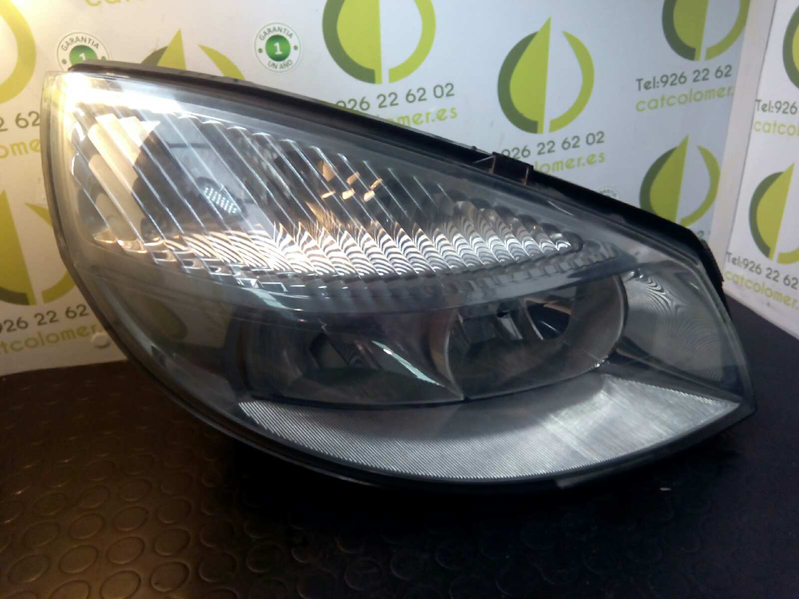 RENAULT Scenic 2 generation (2003-2010) Front Right Headlight 7701064130 18580888