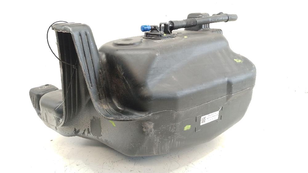 Deposito aditivo fap/adblue CZDA,CZEA 3Q0131877F de Volkswagen Passat b8 (3g2, cb2) 2014-2026 150 CV - pieza usada