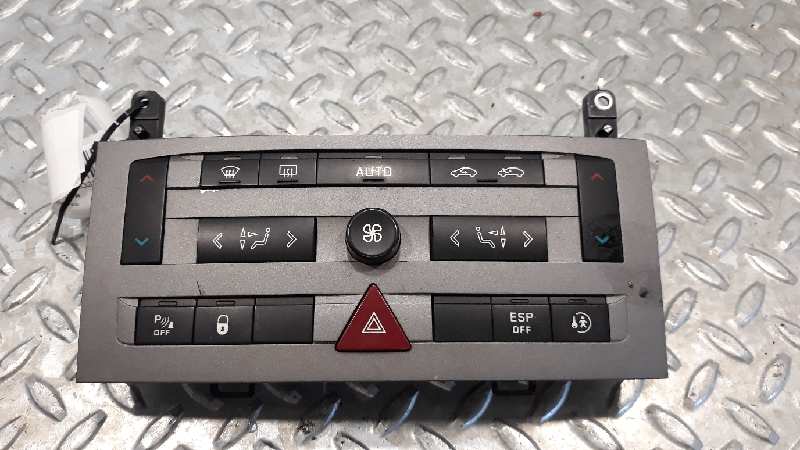 PEUGEOT 407 1 generation (2004-2010) Unitate de control al climei 96573322YW01 18716294