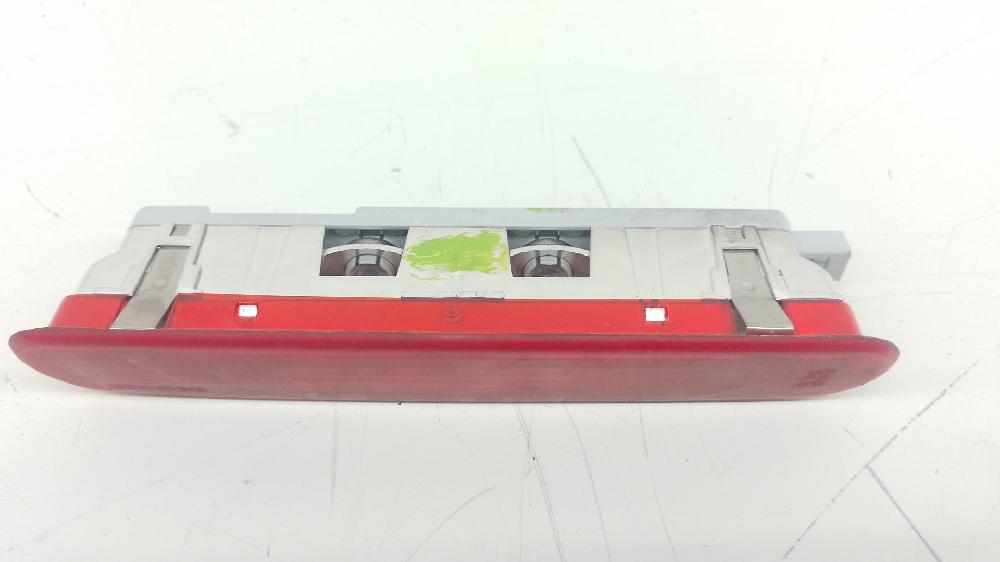 Luz central de freno A 13 FD 51821699 de Opel Combo tour (x12) 2012-0 95 CV - pieza usada