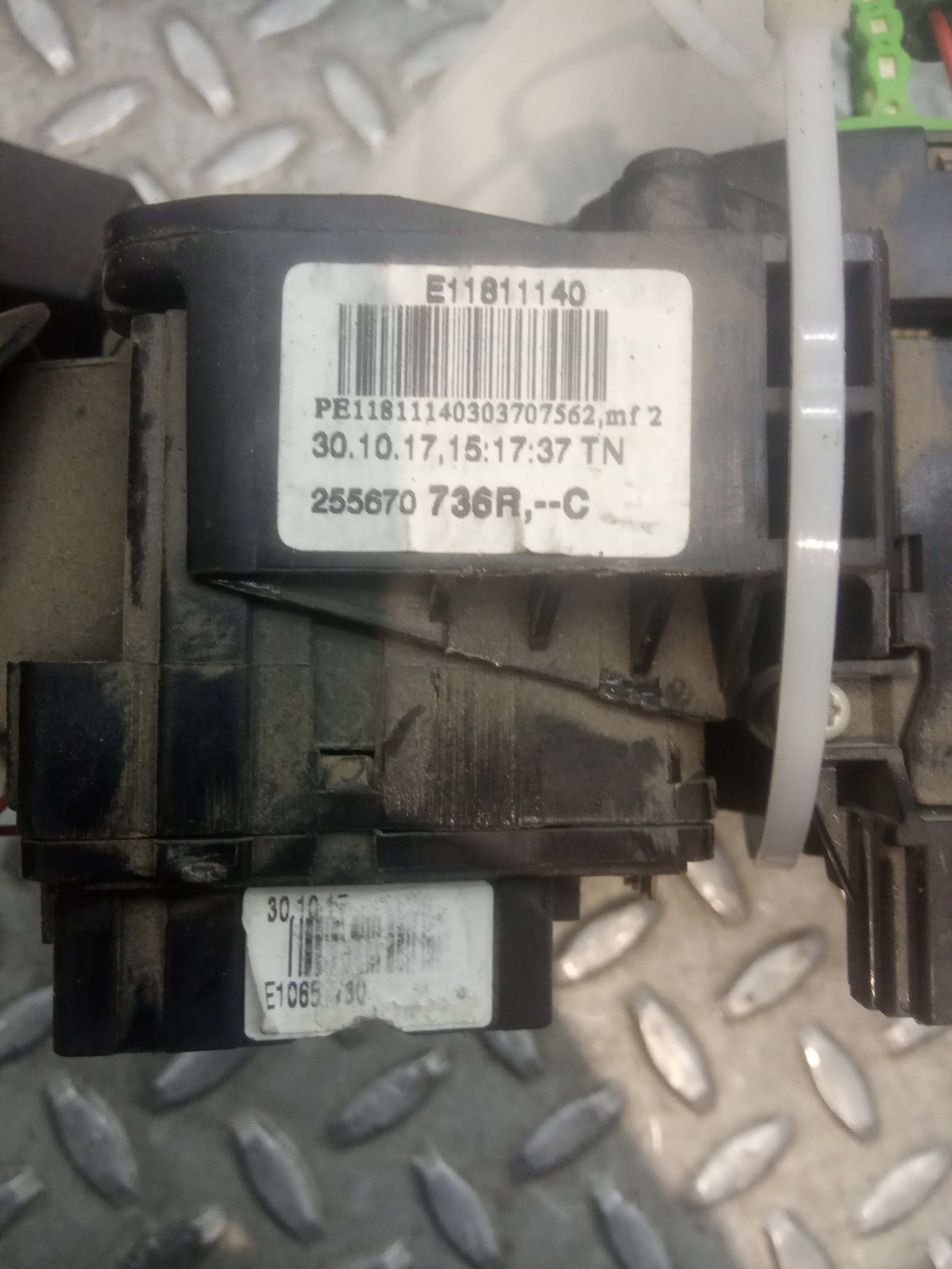 DACIA Dokker 1 generation (2012-2024) Switches E11811140, E11811140, 479452659R 23697638