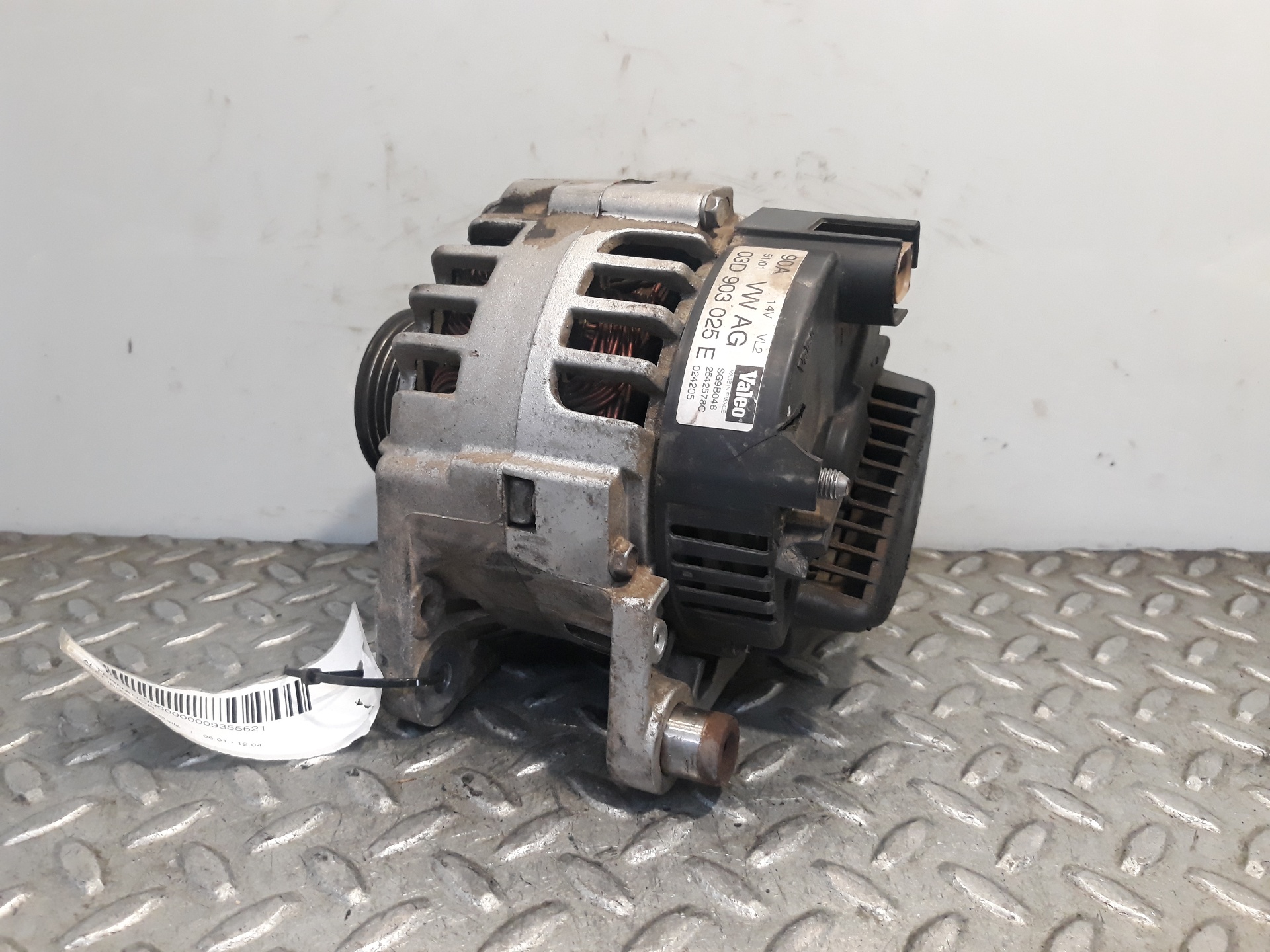 SEAT Ibiza 3 generation (2002-2008) Alternator 03D903025E, SG9B048, 2542578C 23688067