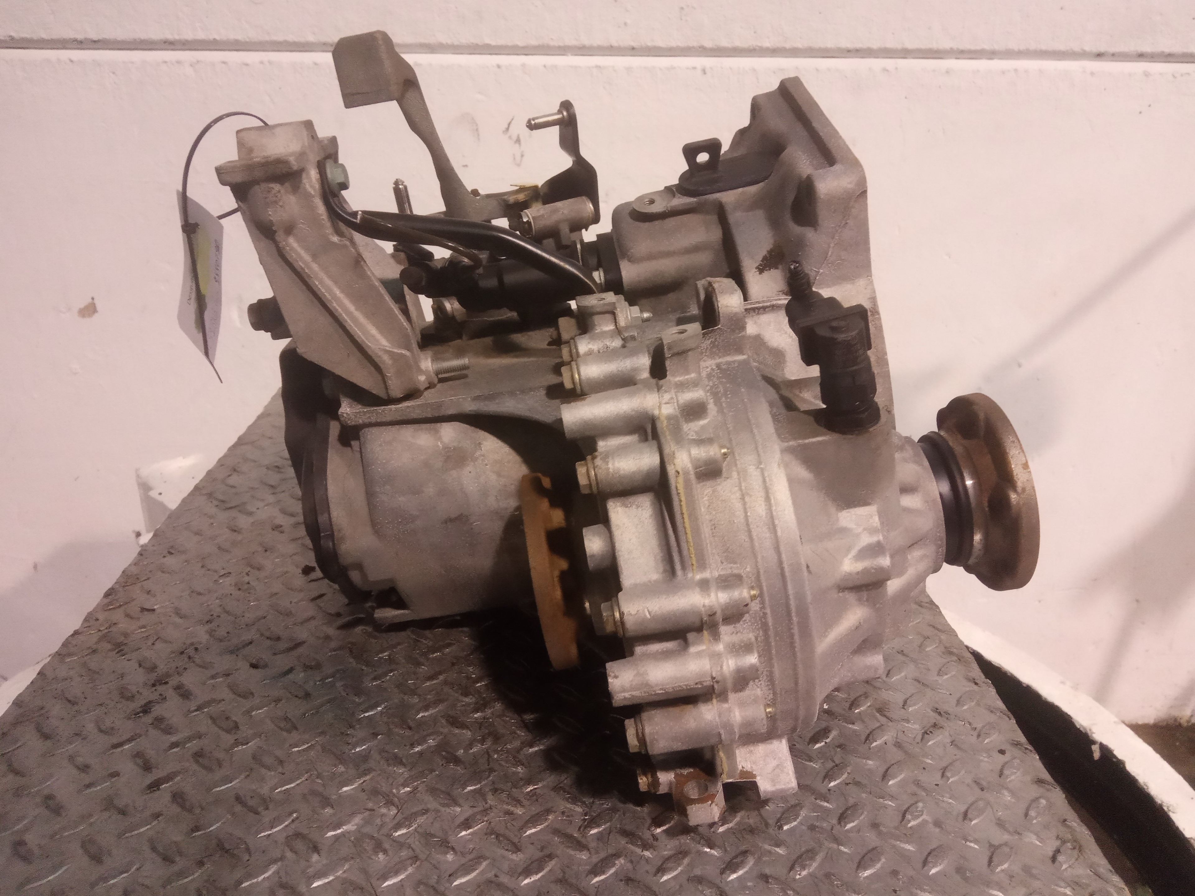 VOLKSWAGEN Bora 1 generation (1998-2005) Gearbox EGS,EGS 23306140