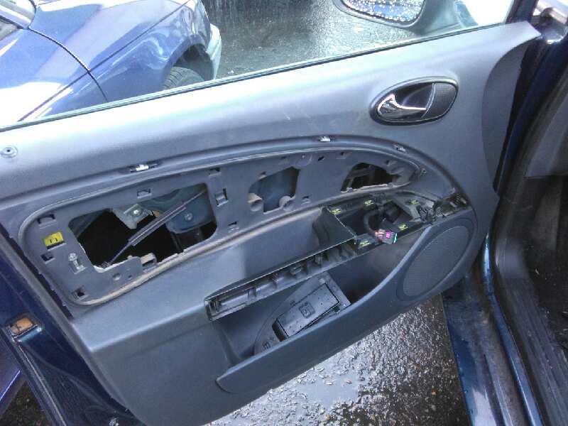 SEAT Leon 2 generation (2005-2012) Front Windshield Wiper Mechanism 0390241921 18747654