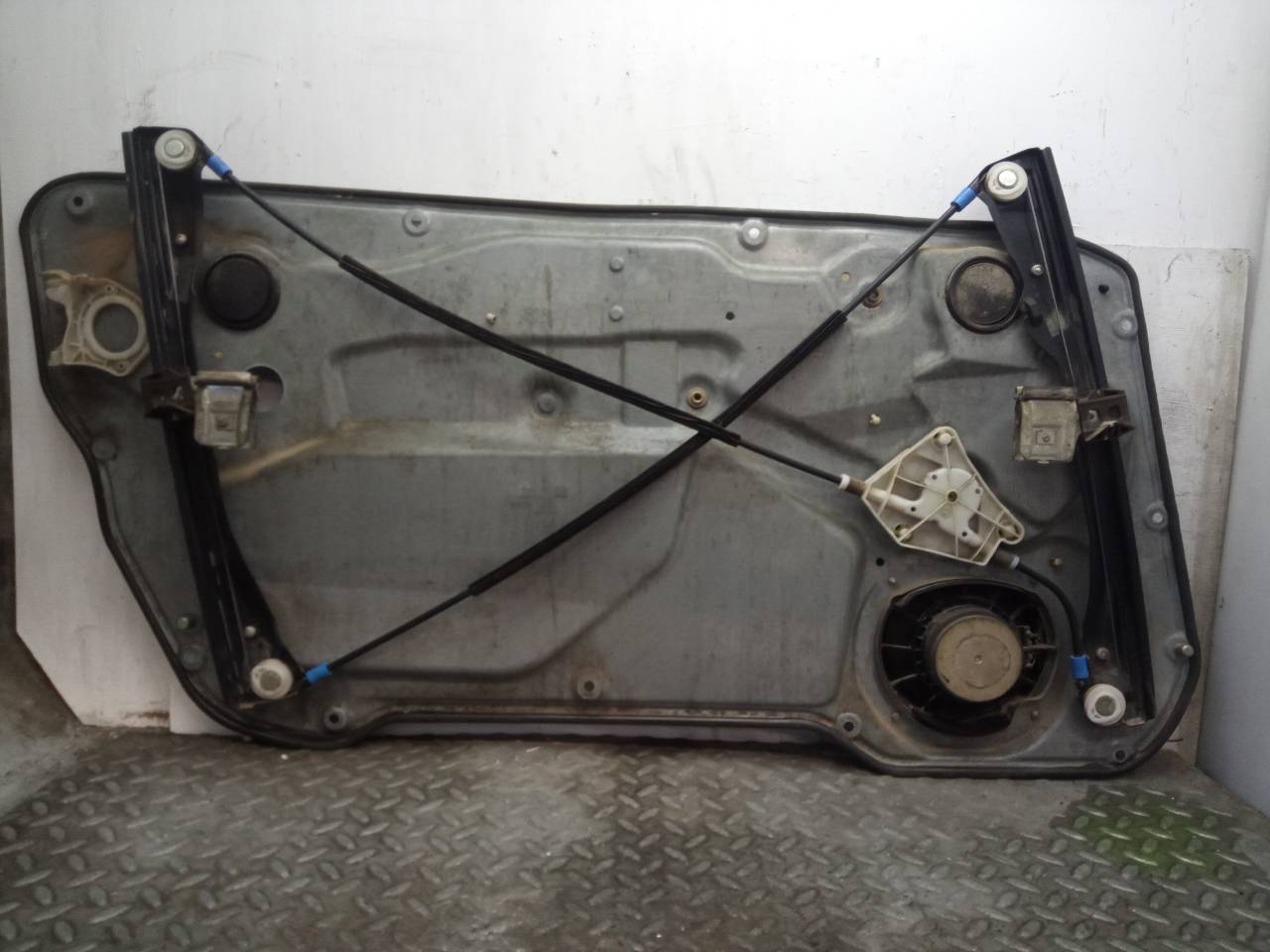 SEAT Ibiza 3 generation (2002-2008) Стеклоподъемник передней правой двери 6L3837752BQ, 6L3837756S 23703954