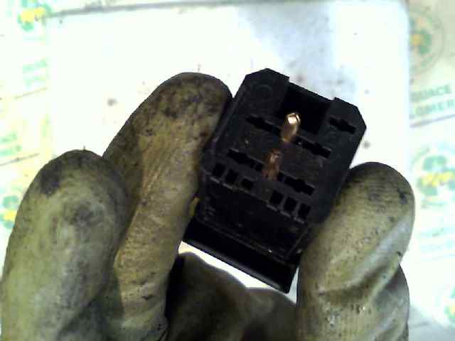 Interruptor antiniebla trasero 12L de Land rover Discovery (salljg/lj) 1990-1999 113 CV con 105001 km - pieza usada