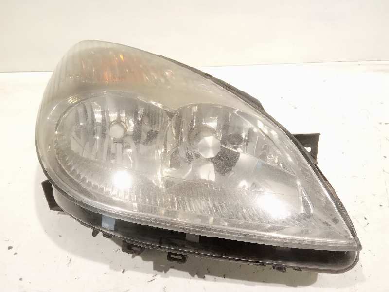 CITROËN C5 1 generation (2001-2008) Front Right Headlight 6205X2 18705367