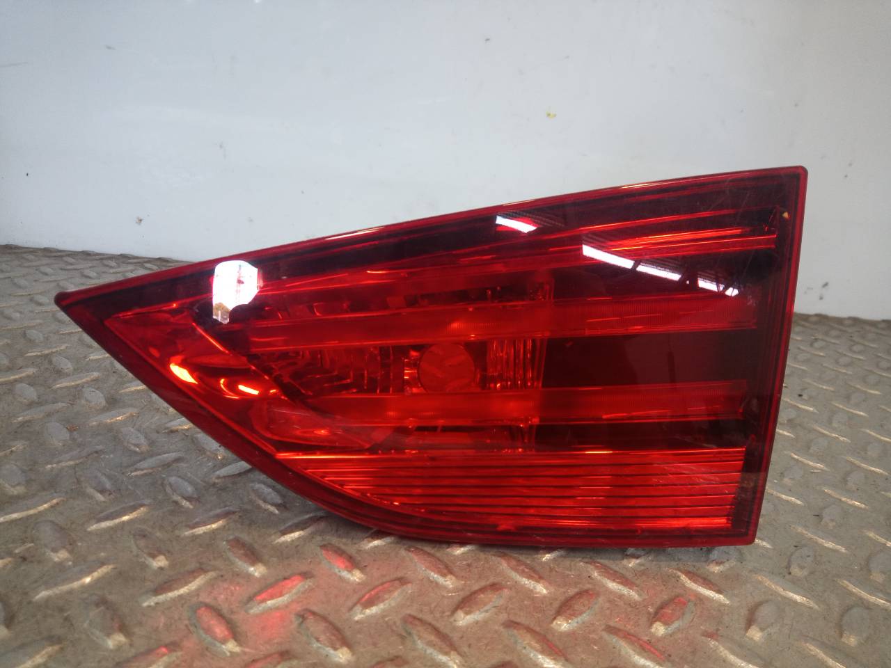 BMW X1 E84 (2009-2015) Rear Right Taillight Lamp 23701176