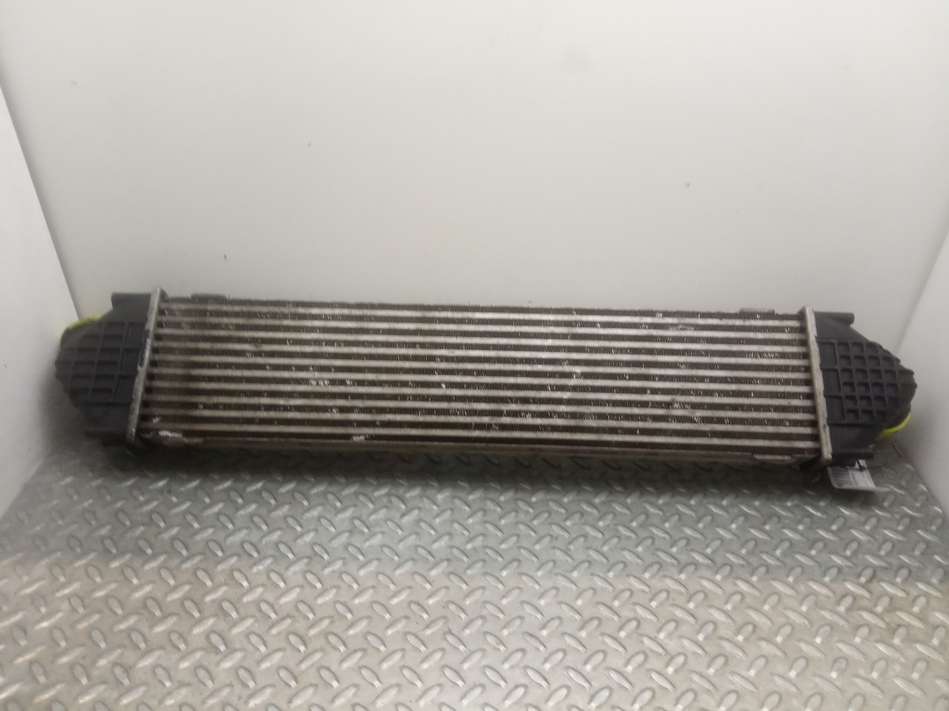 FORD C-Max 1 generation (2003-2010) Starpdzesētāja/interkūlera radiators 6G919L440AE, 880624D 23692524