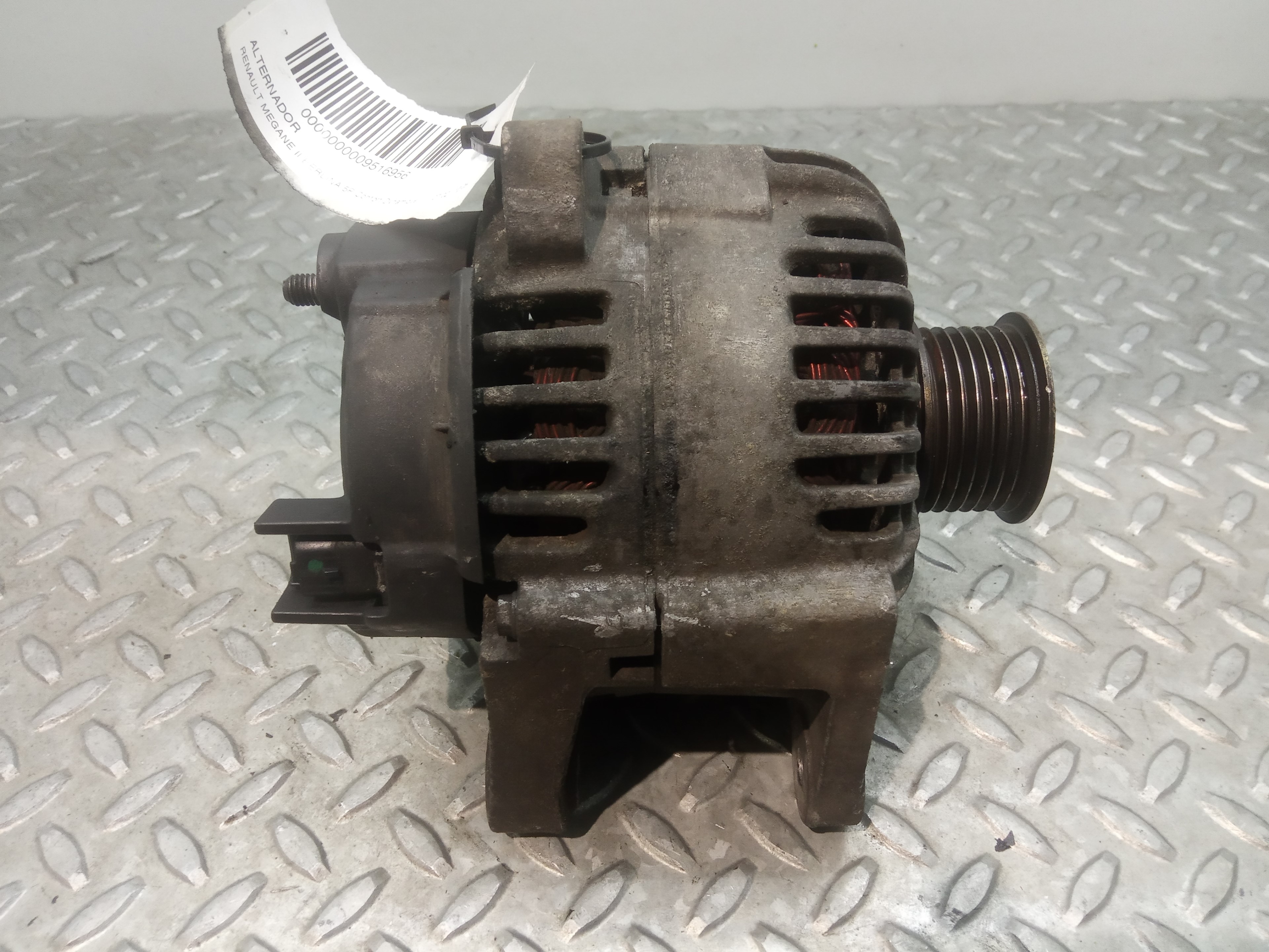 AUDI Megane 2 generation (2002-2012) Alternator 8200290215, TG11C022, 2542818C 23689631