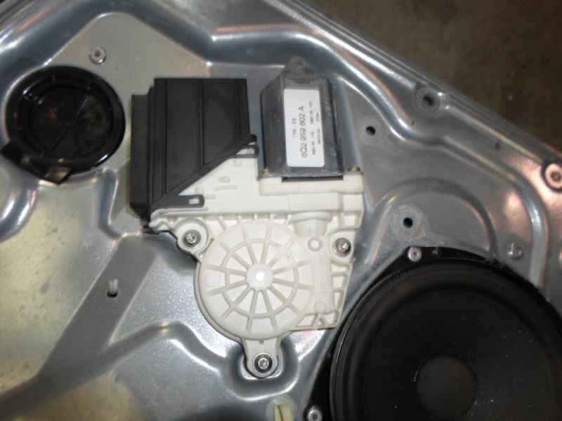 SEAT Cordoba 2 generation (1999-2009) Regulator de geam ușă stânga față 6L3837461 18489448