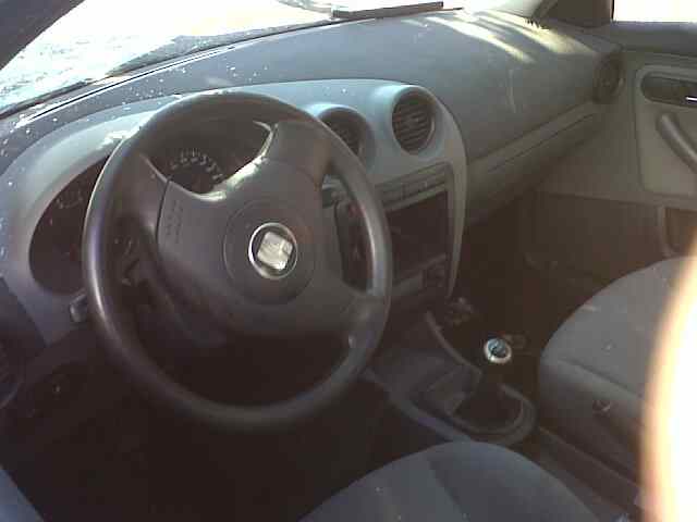 SEAT Cordoba 2 generation (1999-2009) Стеклоподъемник передней правой двери 6L3837462 18489142