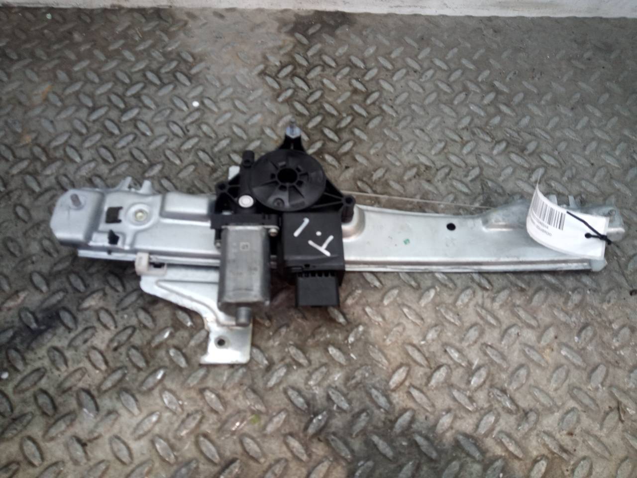 CITROËN C3 2 generation (2009-2016) Rear left door window lifter 9813093680 23369463