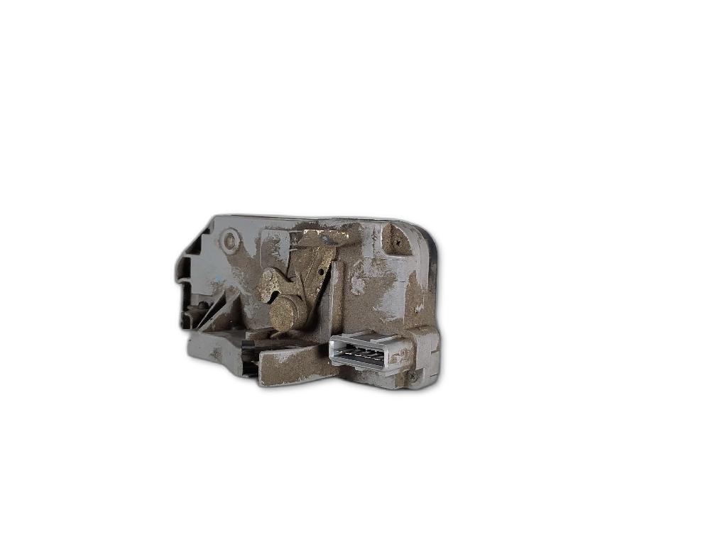 Cerradura puerta trasera derecha RHYDW10TD 913856 de Peugeot 306 (7b, n3, n5) 1994-2001 90 CV - pieza usada