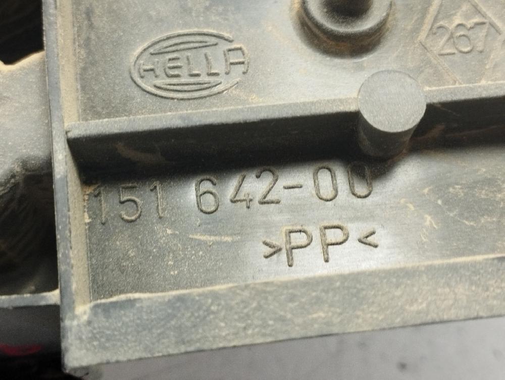 Portalámparas F8QN6 7700428321 de Renault Megane i fase 2 berlina (ba0) 1999-2002 64 CV - pieza usada