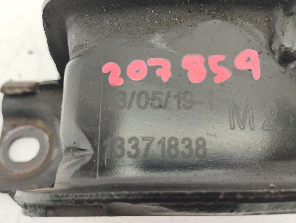 Soporte motor B14XER 13371838 de Opel Corsa d (s07) 2011-2014 90 CV - pieza usada