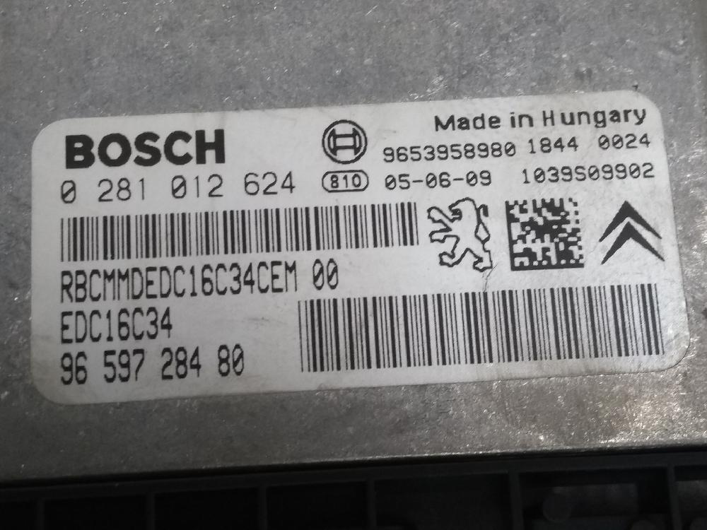 Switchboard engine uce 0281012624 de Citroen C5 i break (de_) 2001-2004 109 CV - pieza usada