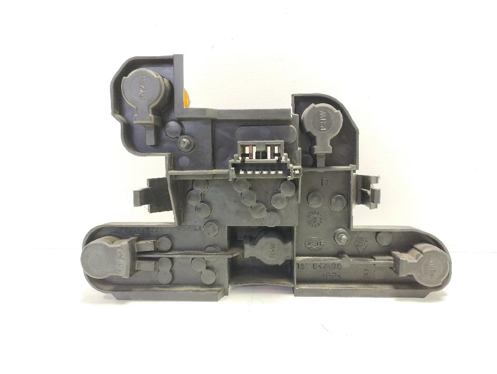 Portalámparas F9Q730 7700428321 de Renault Megane i fase 2 berlina (ba0) 1999-2002 98 CV - pieza usada