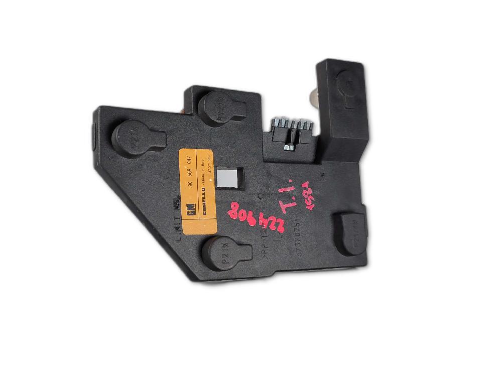 Portalámparas Z16XE 90568047 de Opel Vectra b berlina 1995-2002 101 CV - pieza usada