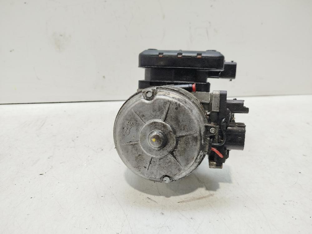 Bomba de suspensión RHR 9654068680 de Citroen C5 i break (de_) 2001-2004 136 CV - pieza usada