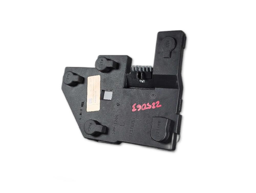 Portalámparas 90568047 de Opel Vectra b berlina 1995-2002 101 CV - pieza usada