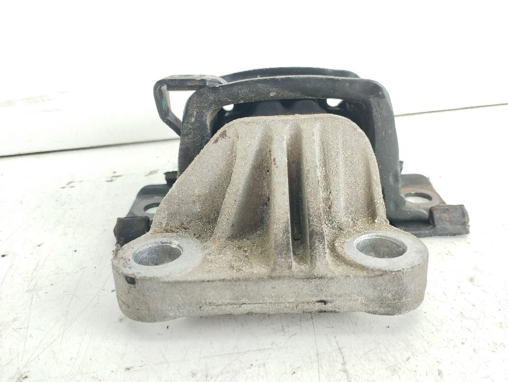 Soporte motor B14XER 13371838 de Opel Corsa d (s07) 2011-2014 90 CV - pieza usada