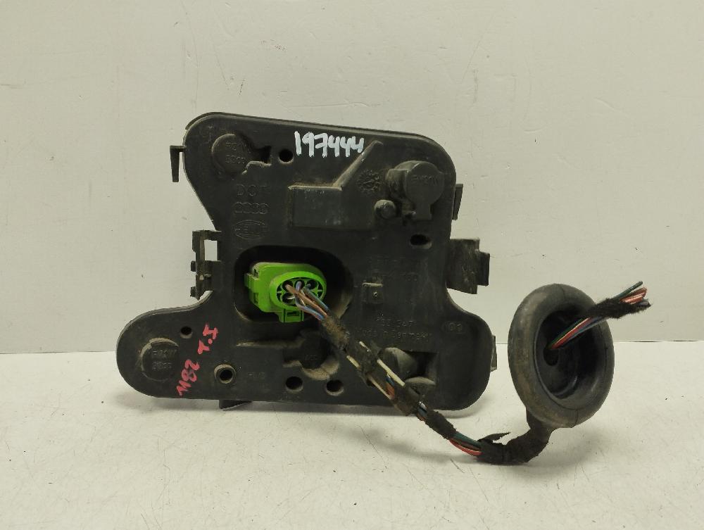 Support feu droit BFB 153947 de Audi A4 b6 (8e2) 2000-2004 163 CV - pieza usada