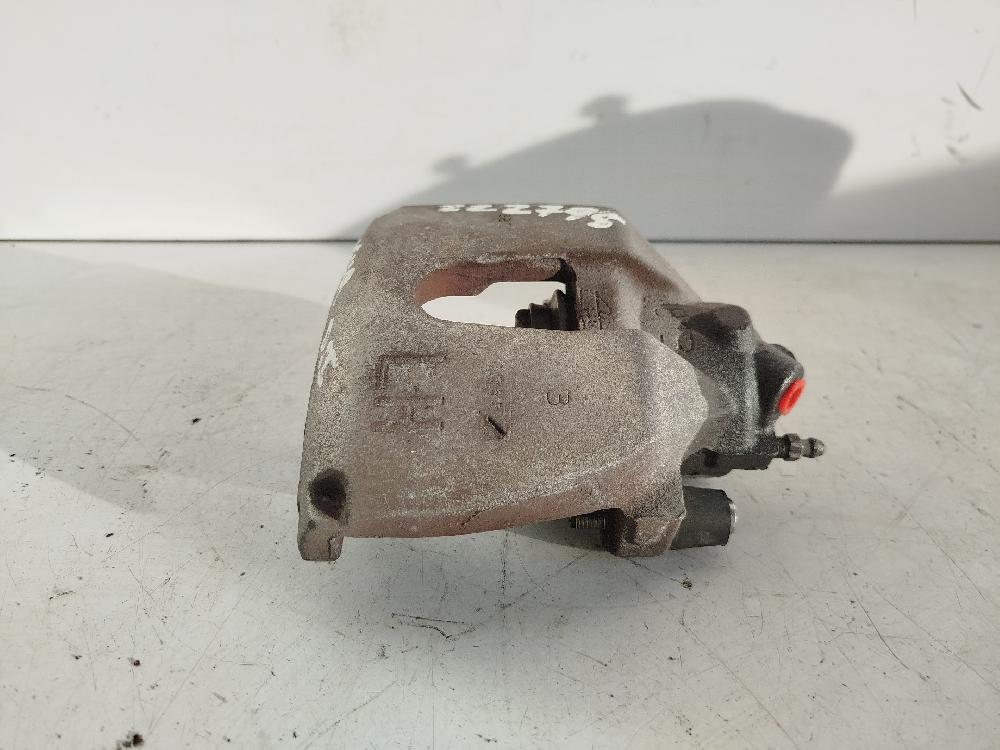 Left front brake caliper D4204T 36000484 de Volvo S40 ii (544) 2006-2010 136 CV - pieza usada