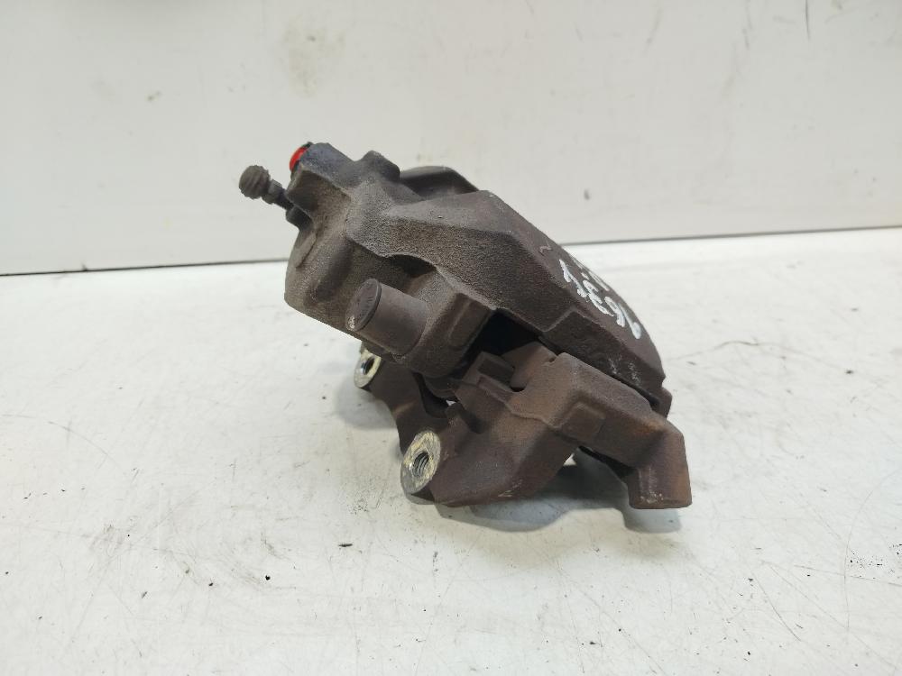 Left front brake caliper D4204T 36000484 de Volvo S40 ii (544) 2006-2010 136 CV - pieza usada
