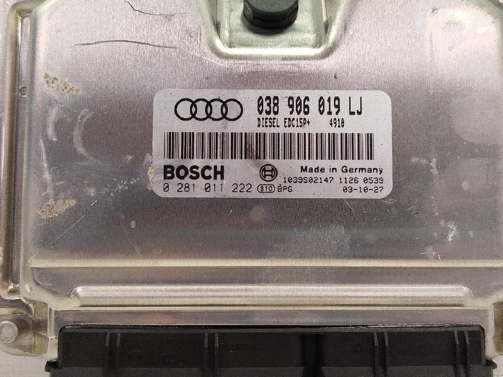 Motorsteuergerät AVF 0281011222 de Audi A4 b6 (8e2) 2000-2004 - pieza usada