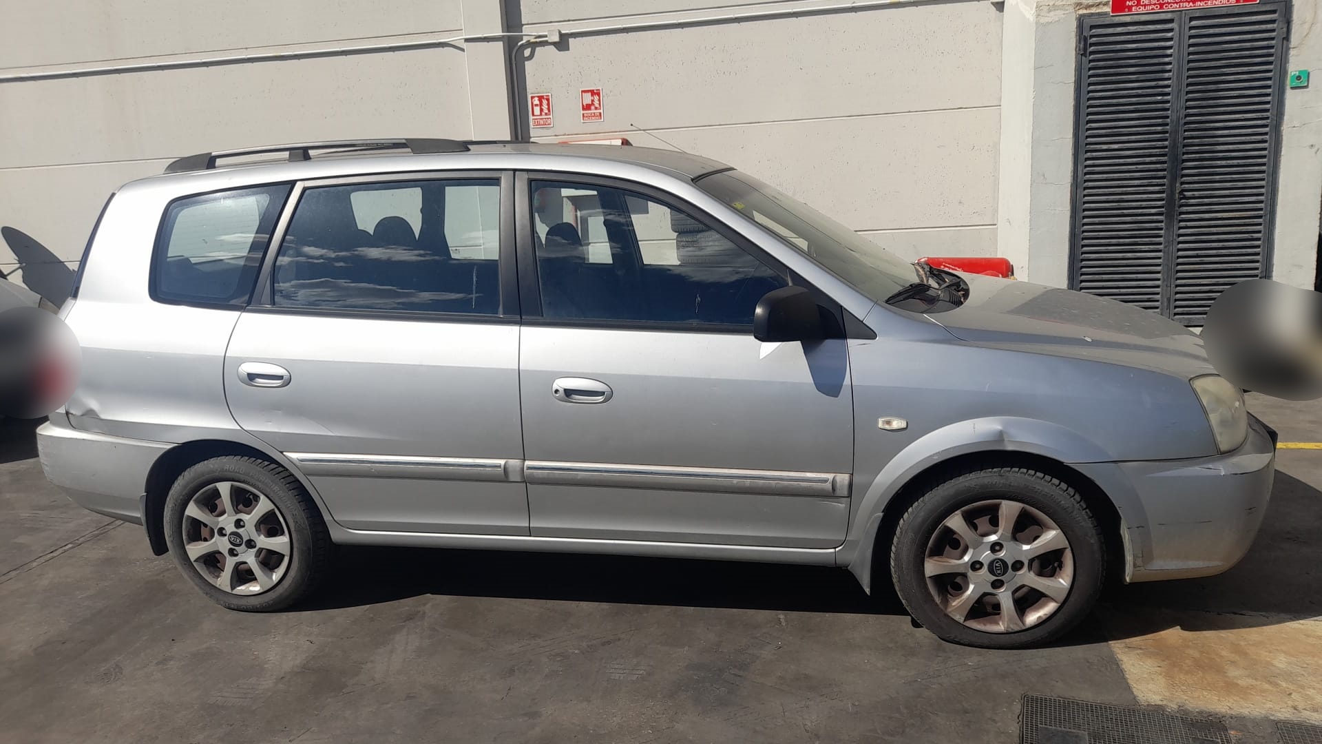 KIA Carens 2 generation (2002-2006) Mâner exterior ușă stânga spate 0K2FA73410 25209763