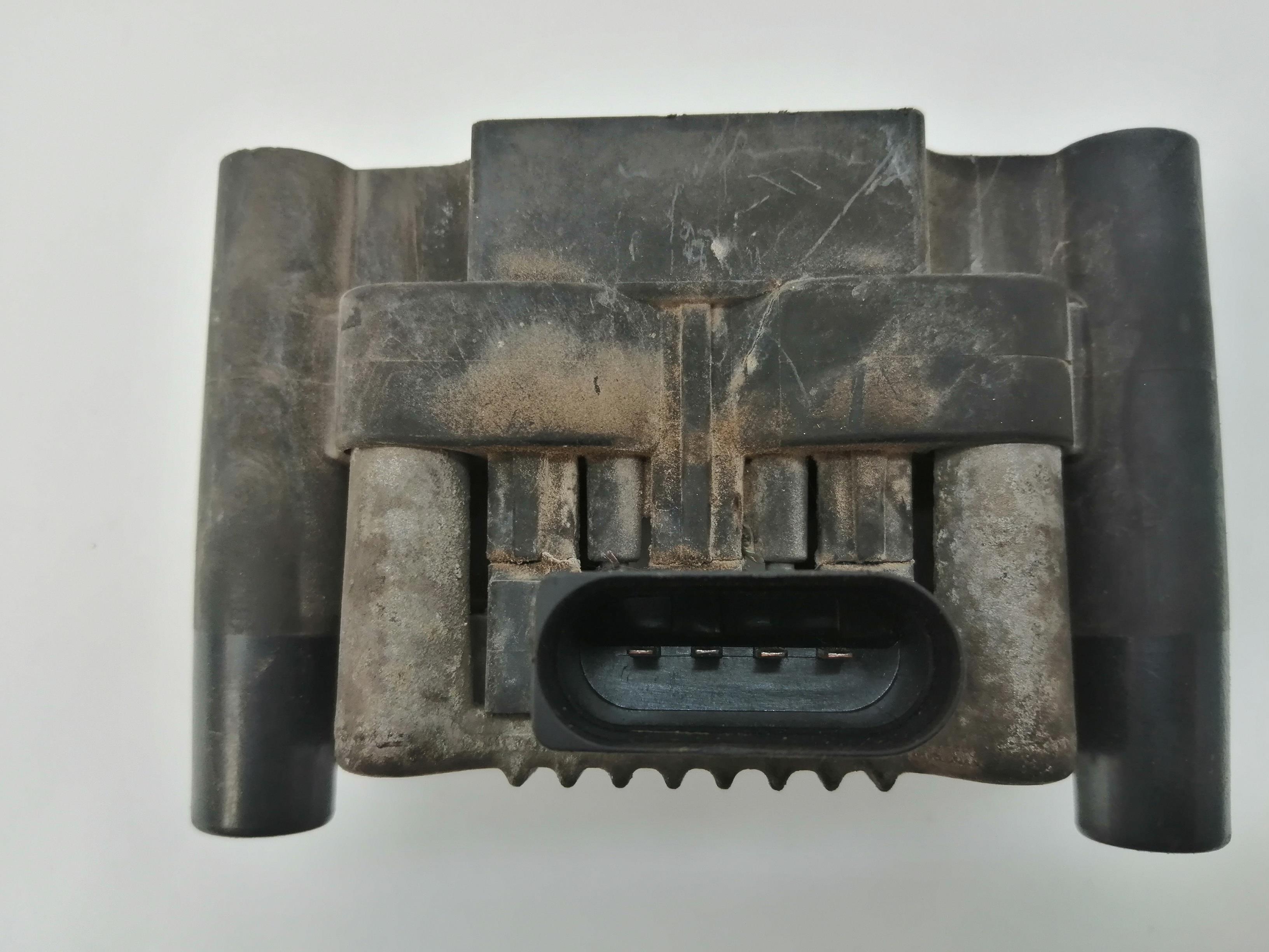 SEAT Toledo 2 generation (1999-2006) High Voltage Ignition Coil 032905106B 24029948