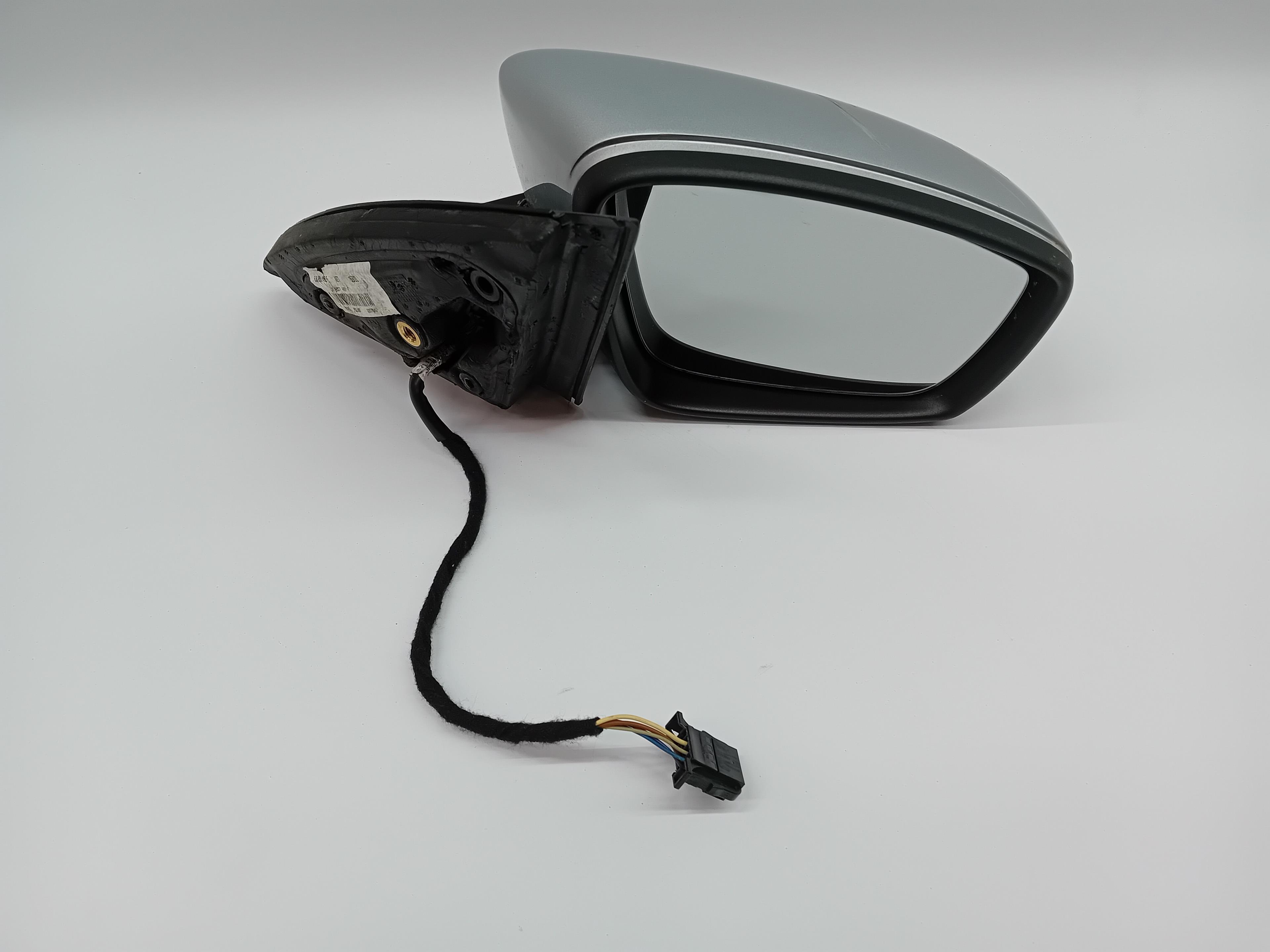 SEAT Toledo 4 generation (2012-2020) Right Side Wing Mirror 26876833