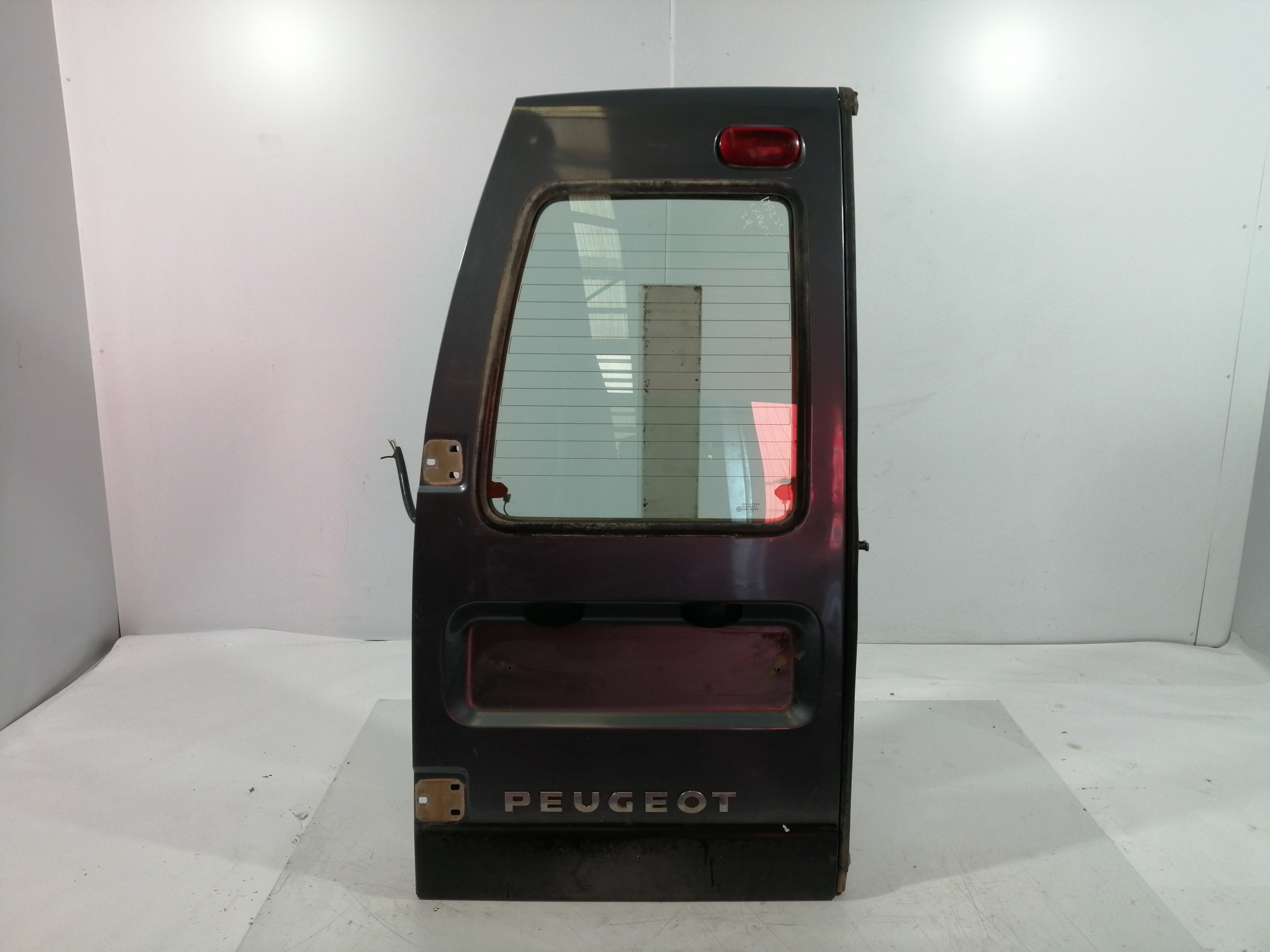 PEUGEOT Expert 1 generation (1996-2007) Galinio dangčio (bagažinės) kairės pusės žibintas 8702A0 18605090