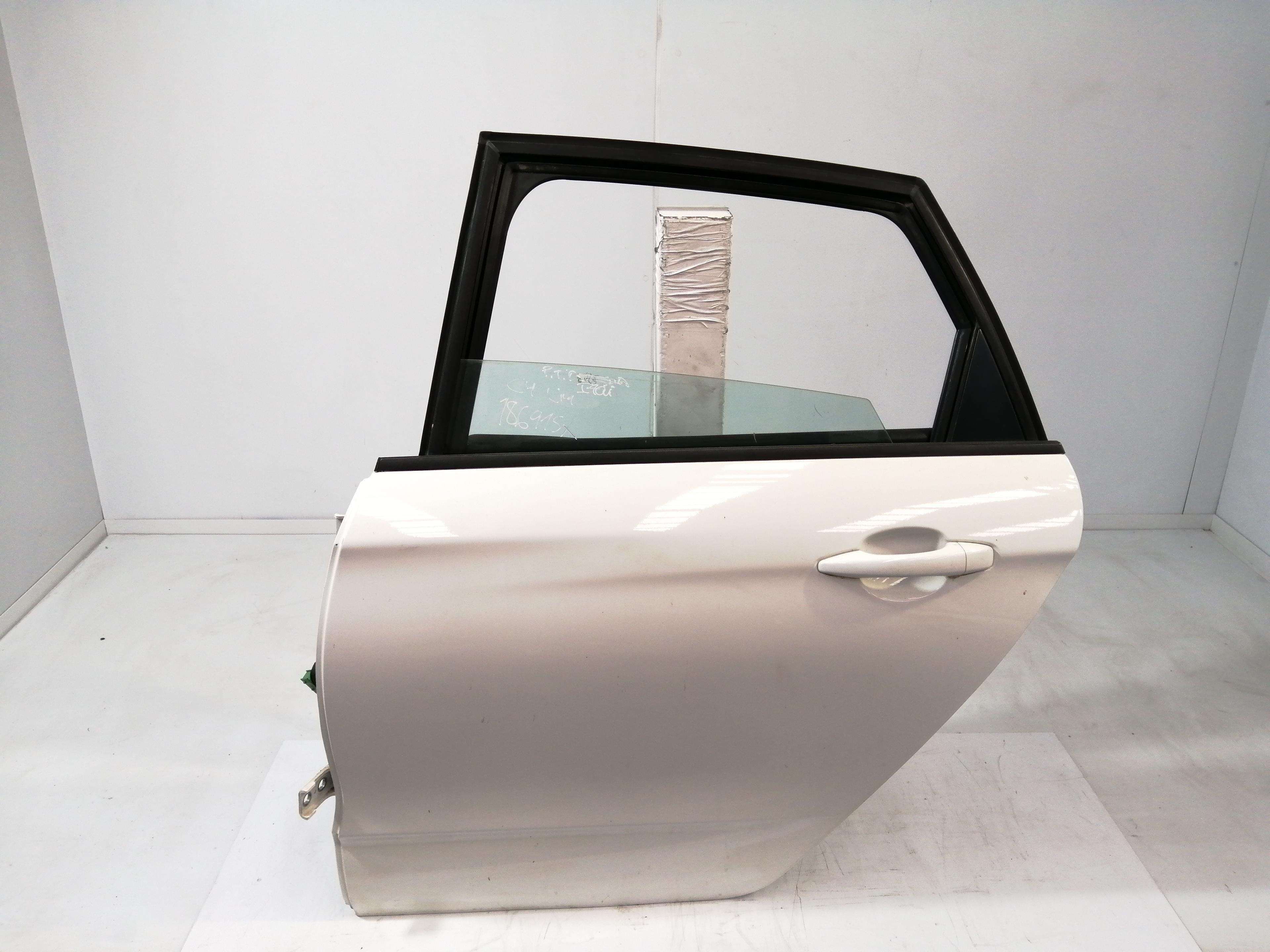 CITROËN C4 2 generation (2010-2024) Rear Left Door 9006R9 24548852