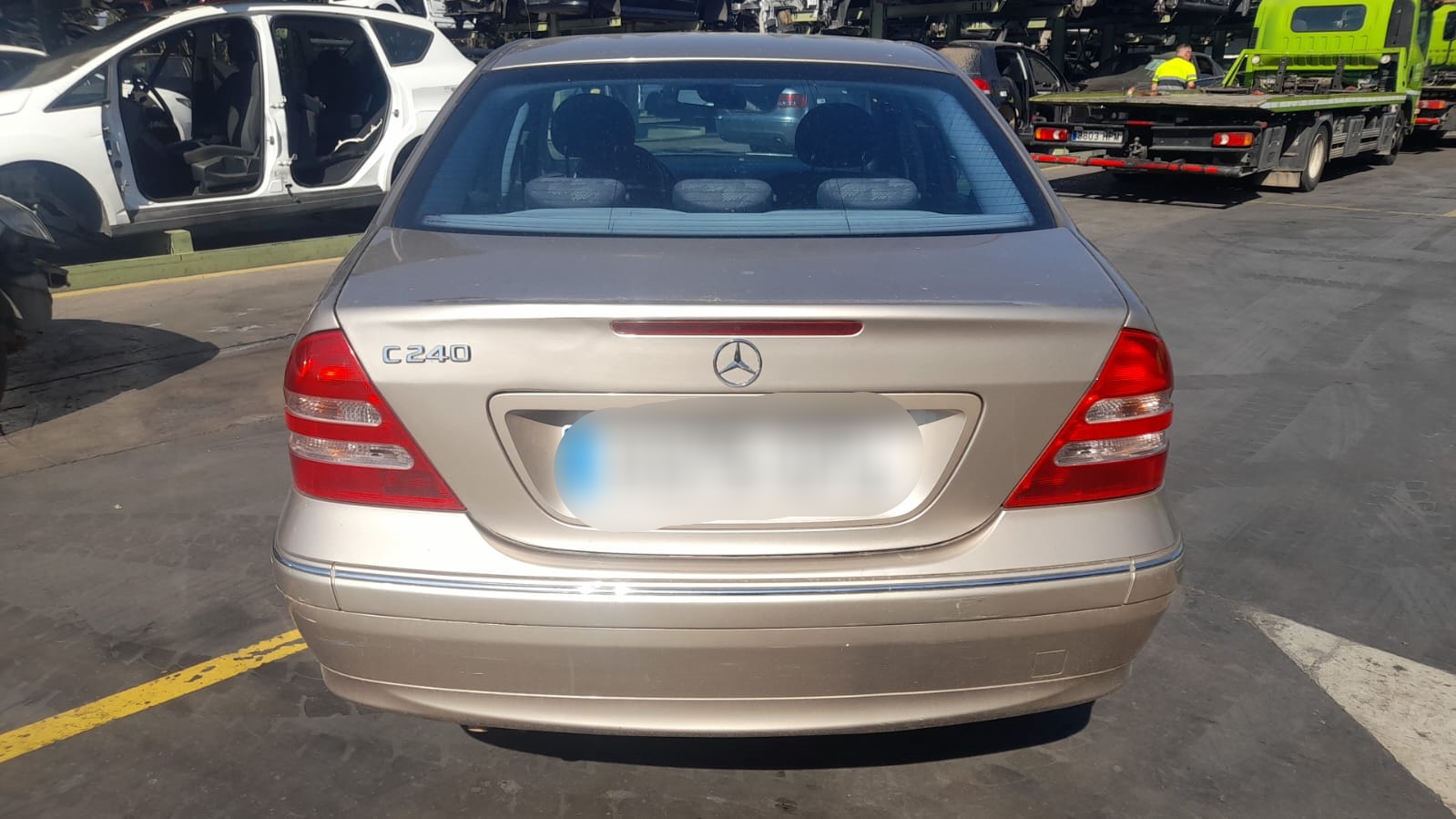 MERCEDES-BENZ C-Class W203/S203/CL203 (2000-2008) Передняя правая дверь A2037200205 25167369