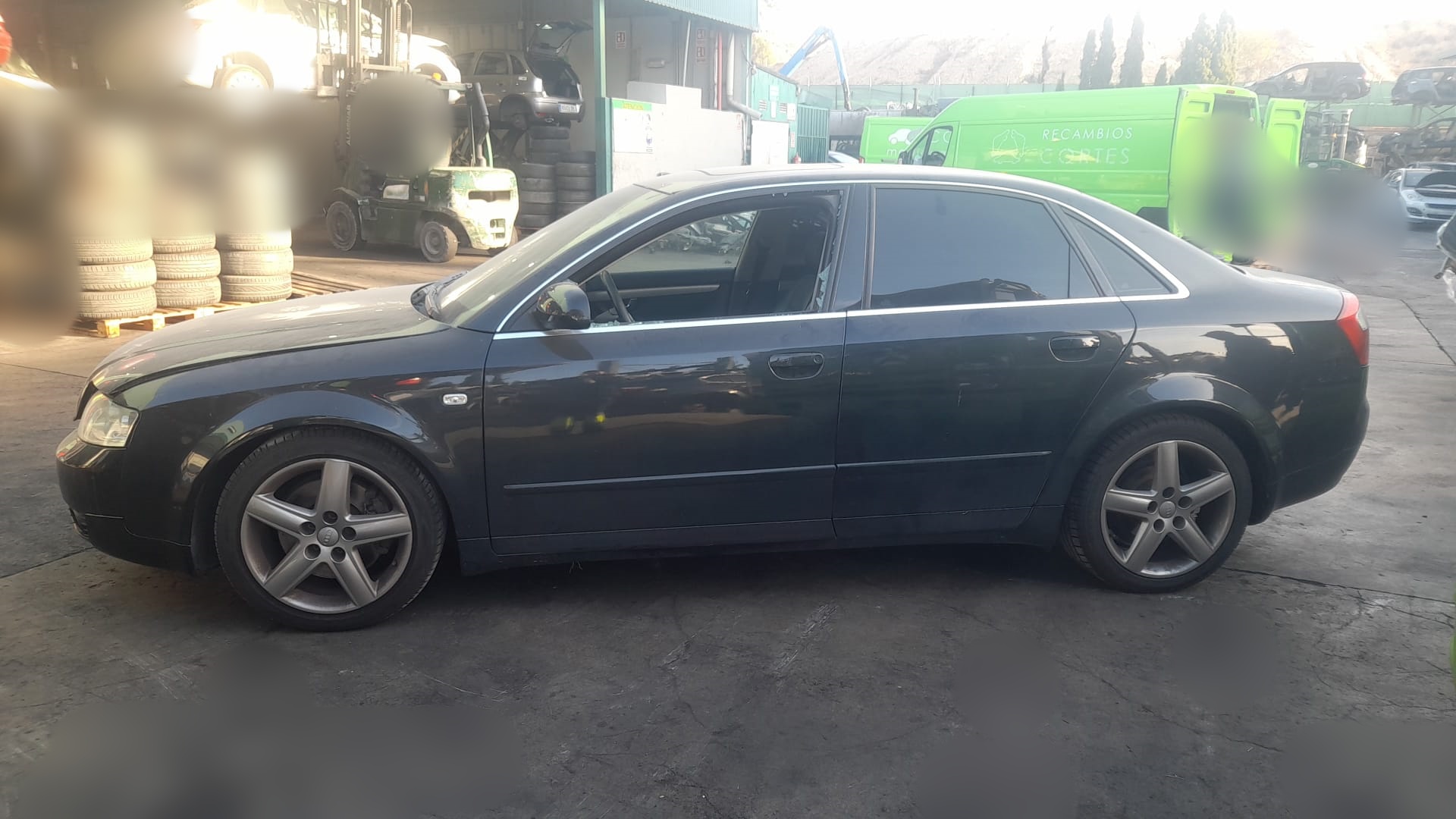 AUDI A4 B6/8E (2000-2005) Venstre forskærm 8E0821105B 24033952