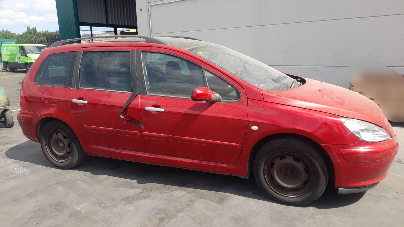 PEUGEOT Aripa stânga față 7840K8 25268024