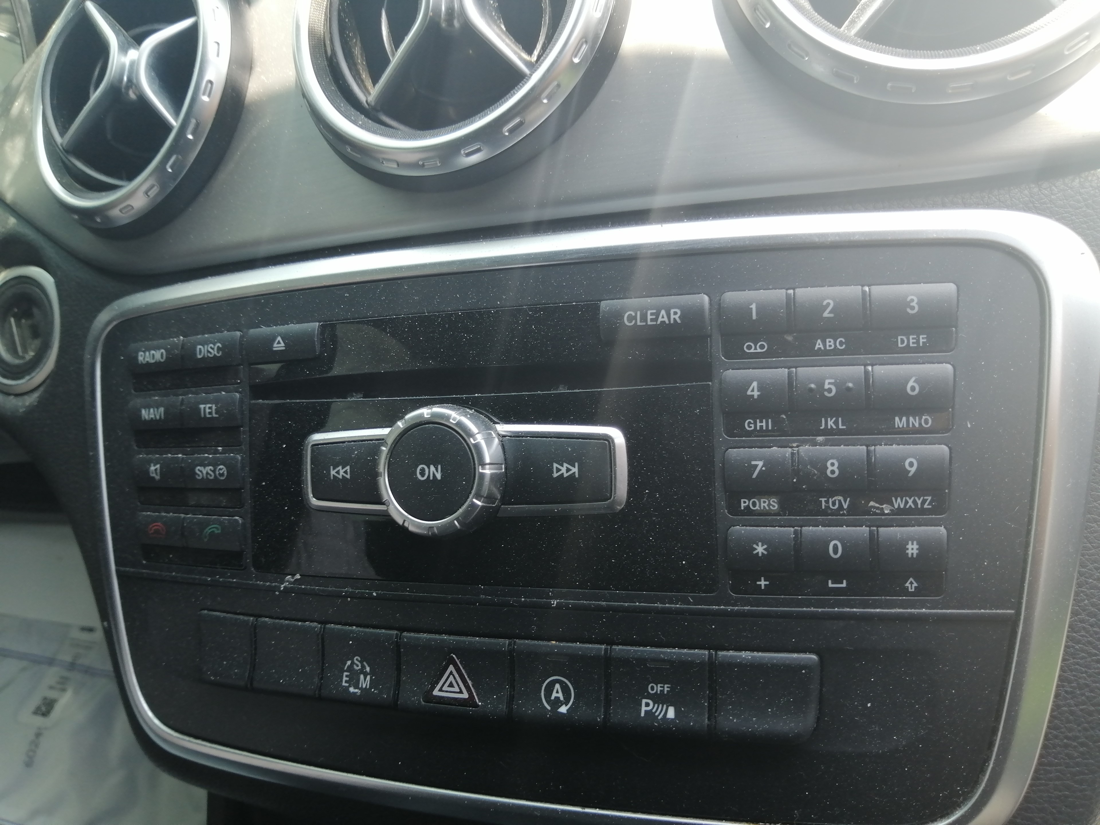 MERCEDES-BENZ GLA-Class X156 (2013-2020) Music Player Without GPS A2469000616 24023018